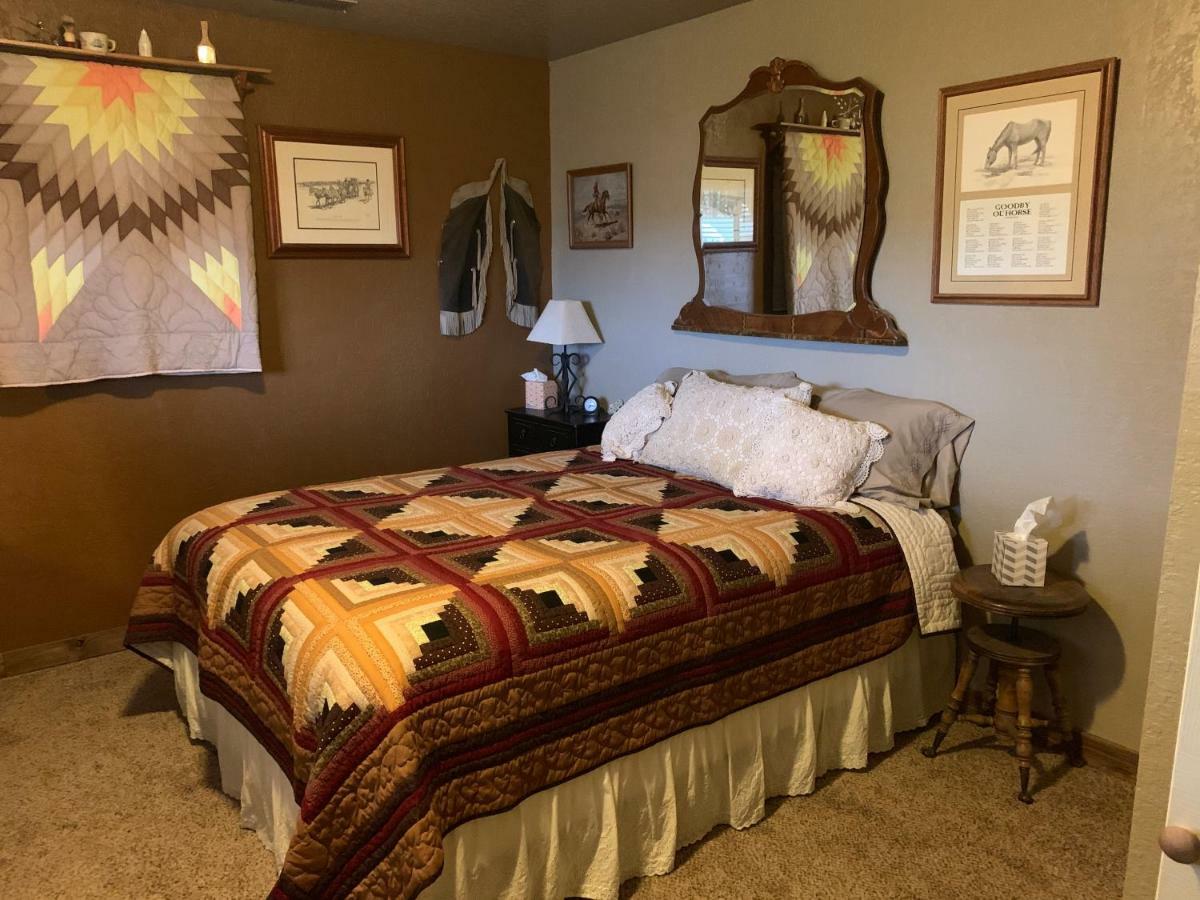 Zion'S Backyard Bed And Breakfast Colorado City Екстер'єр фото