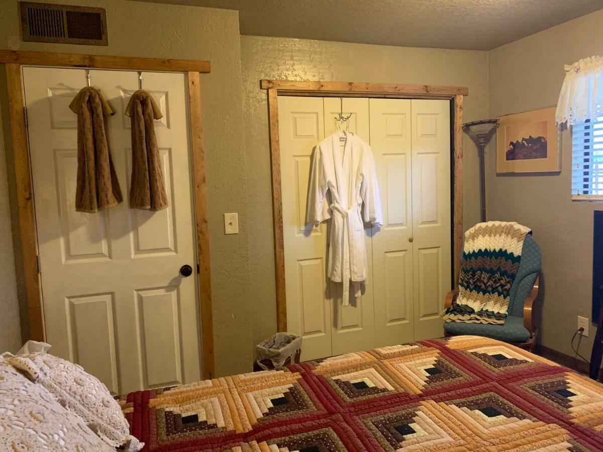 Zion'S Backyard Bed And Breakfast Colorado City Екстер'єр фото